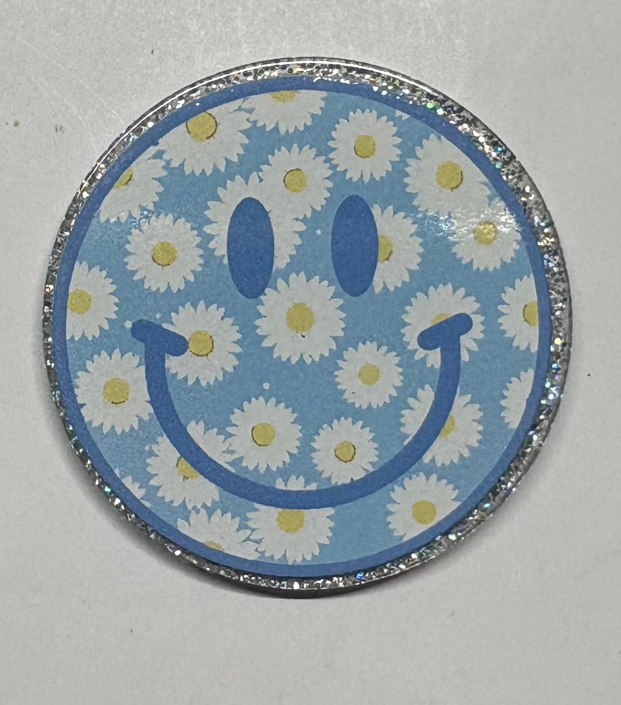 Daisy Smiley Magnet