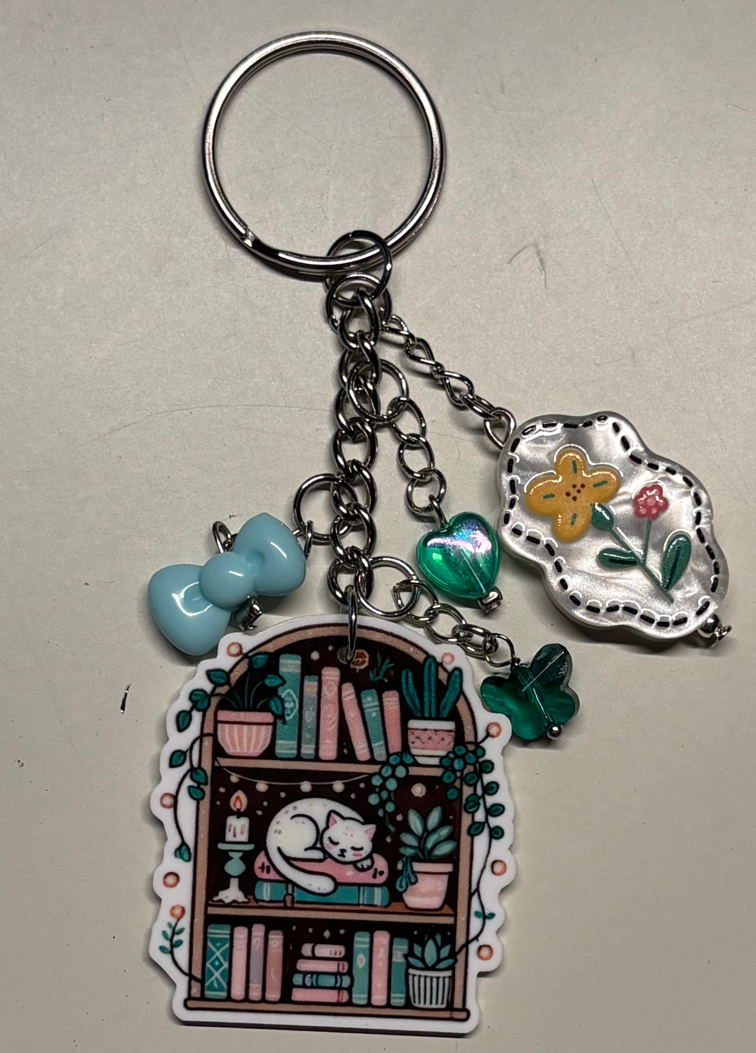 Cozy Bookshop Cat Junk Keychain 🐾